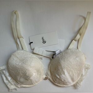 Christines  Italy  Cream Lace Bra